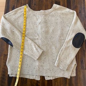 Like New! Market & Spruce Button Detail Sweater